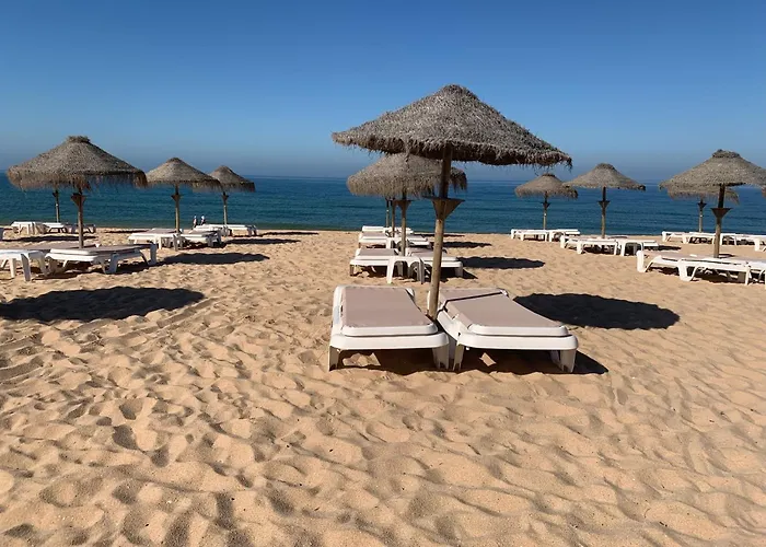 Salgados Beach House 2-Bedroom & 7 Pools