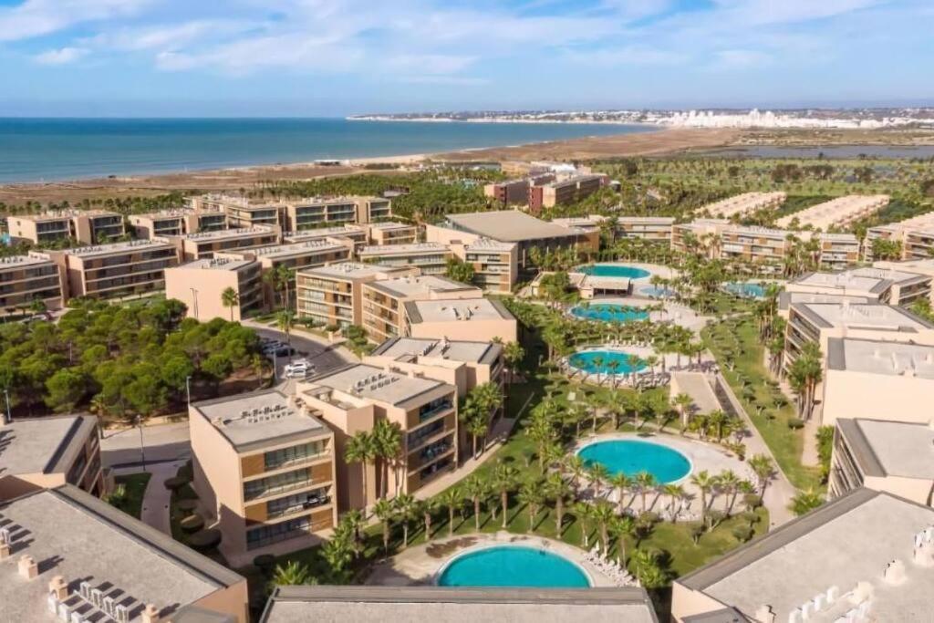 Salgados House 2-bedroom & 7 Pools Apartment Guia (Faro)