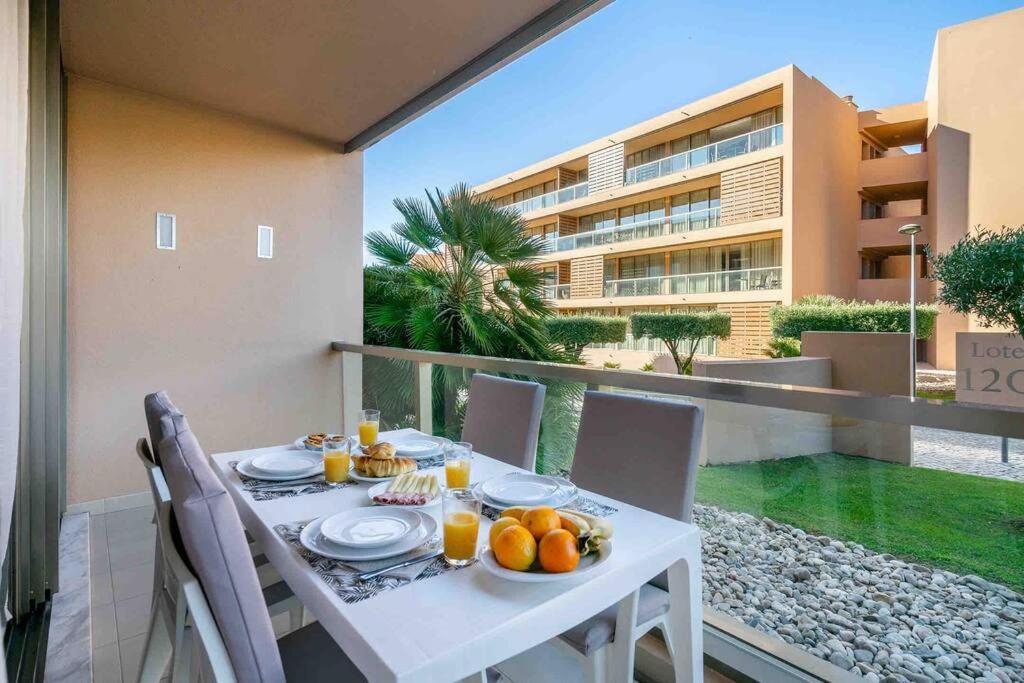 Salgados House 2-bedroom & 7 Pools Guia (Faro)