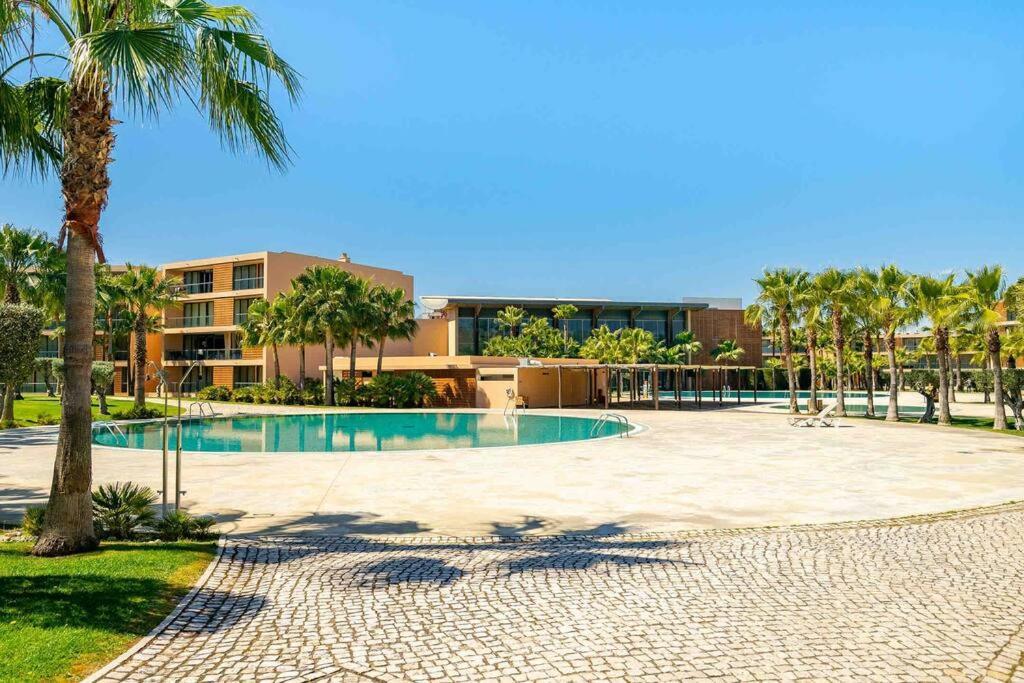 Salgados House 2-bedroom & 7 Pools Guia (Faro)