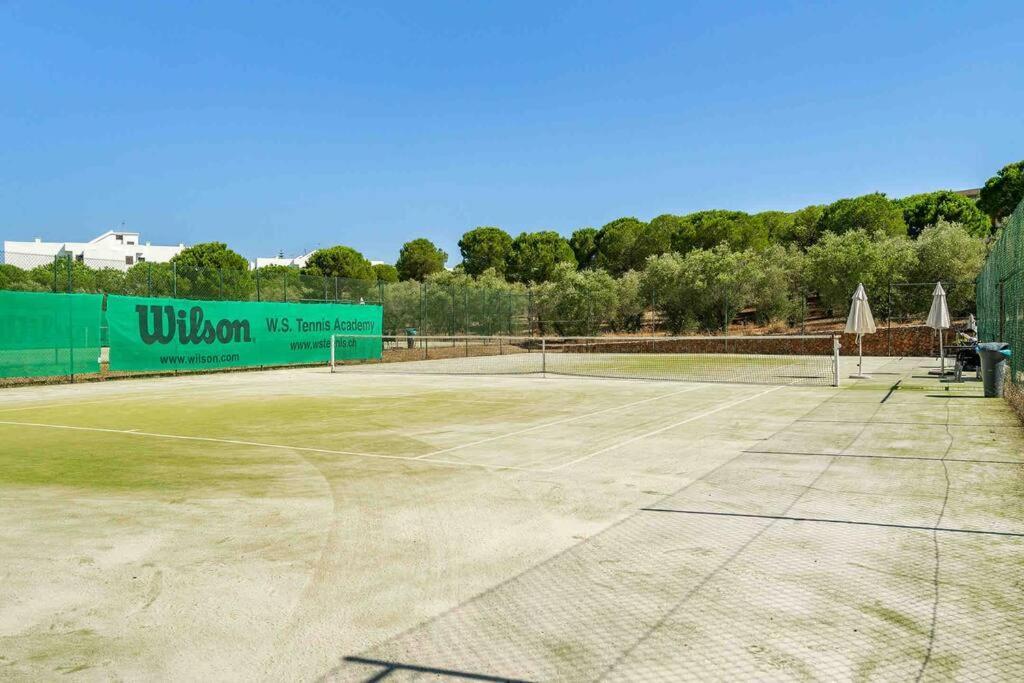 Salgados House 2-bedroom & 7 Pools Guia (Faro)